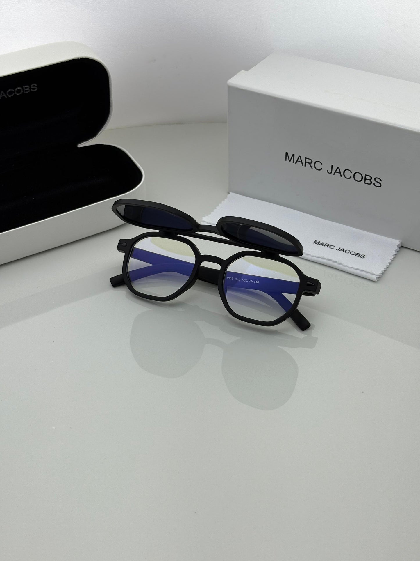 Marc Jacobs Sunglass