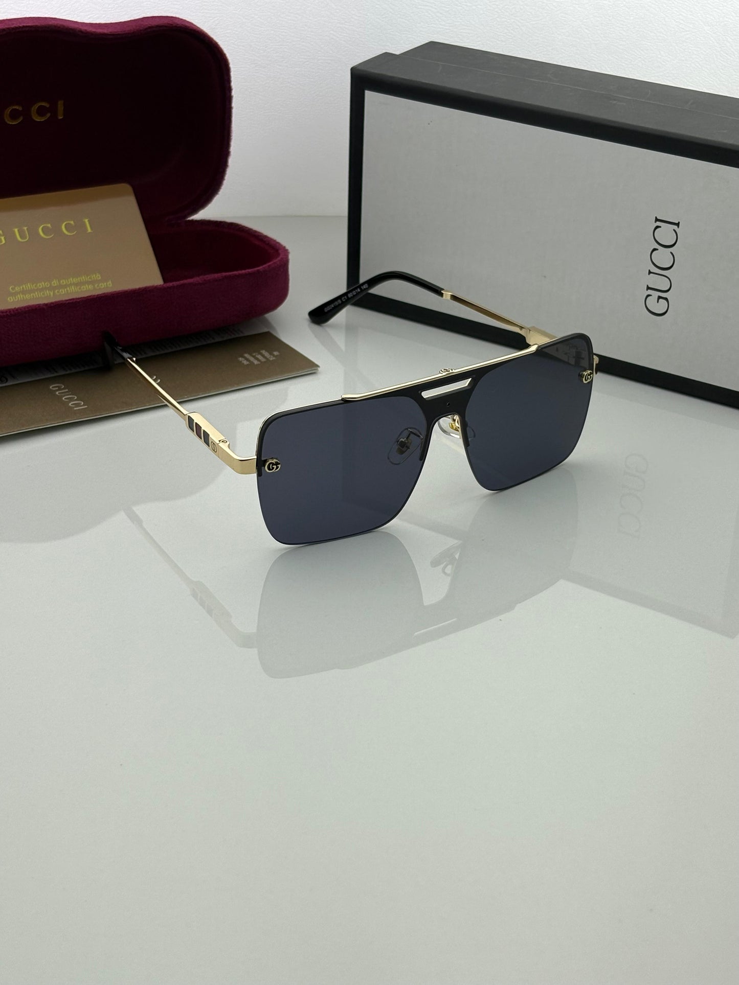 Gucci Sunglass