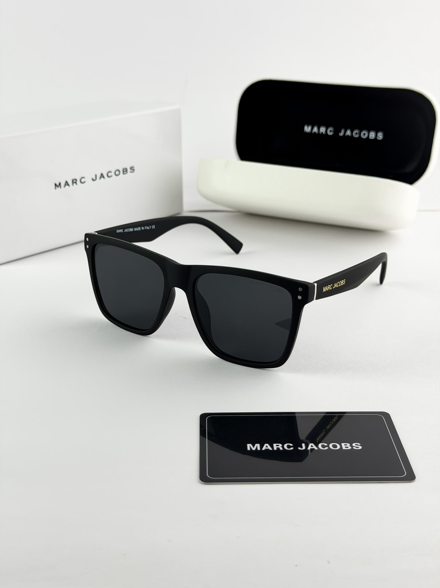 Marc Jacobs Sunglass
