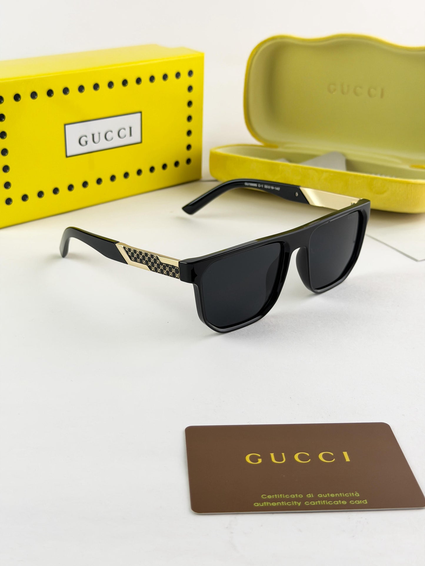 Gucci Sunglass