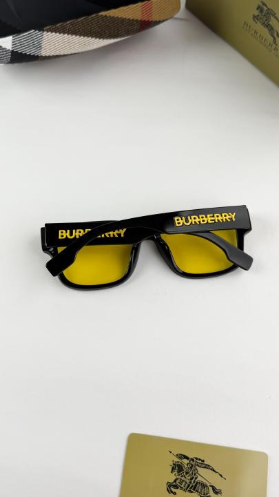 Burberry Sunglass